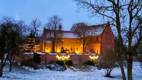 Weihnachtsmarkt - Burg Penzlin