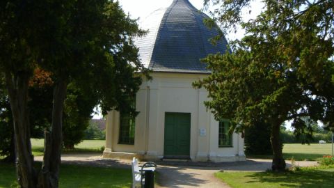 Pavillon im Schlosspark